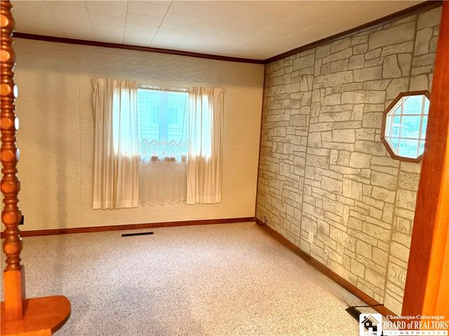 60 Cleveland Avenue, Salamanca, NY 14779