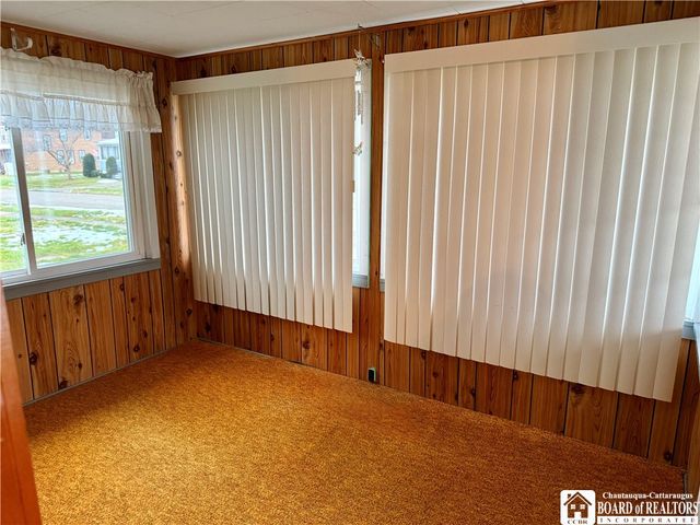 60 Cleveland Avenue, Salamanca, NY 14779