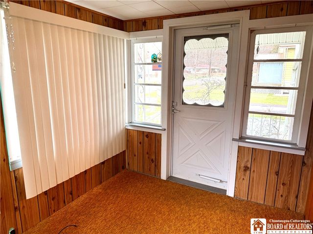 60 Cleveland Avenue, Salamanca, NY 14779