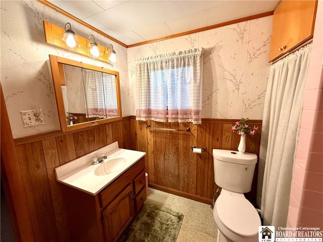 60 Cleveland Avenue, Salamanca, NY 14779