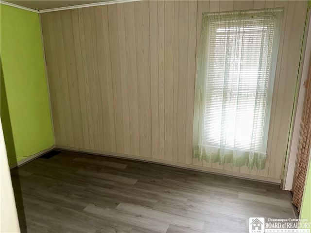 60 Cleveland Avenue, Salamanca, NY 14779