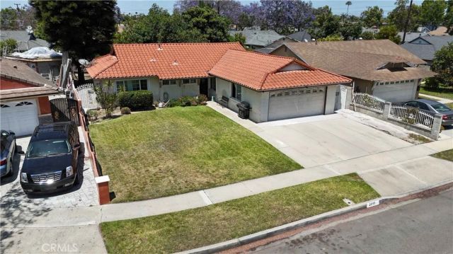 2813 W Brook, Santa Ana, CA 92704