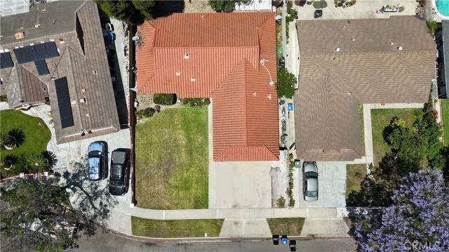2813 W Brook, Santa Ana, CA 92704