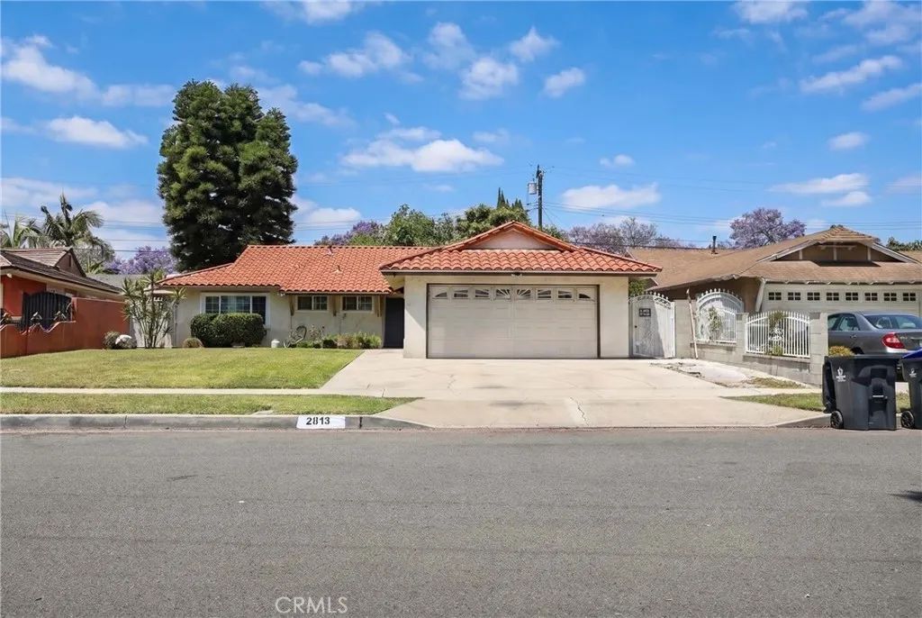 2813 W Brook, Santa Ana, CA 92704