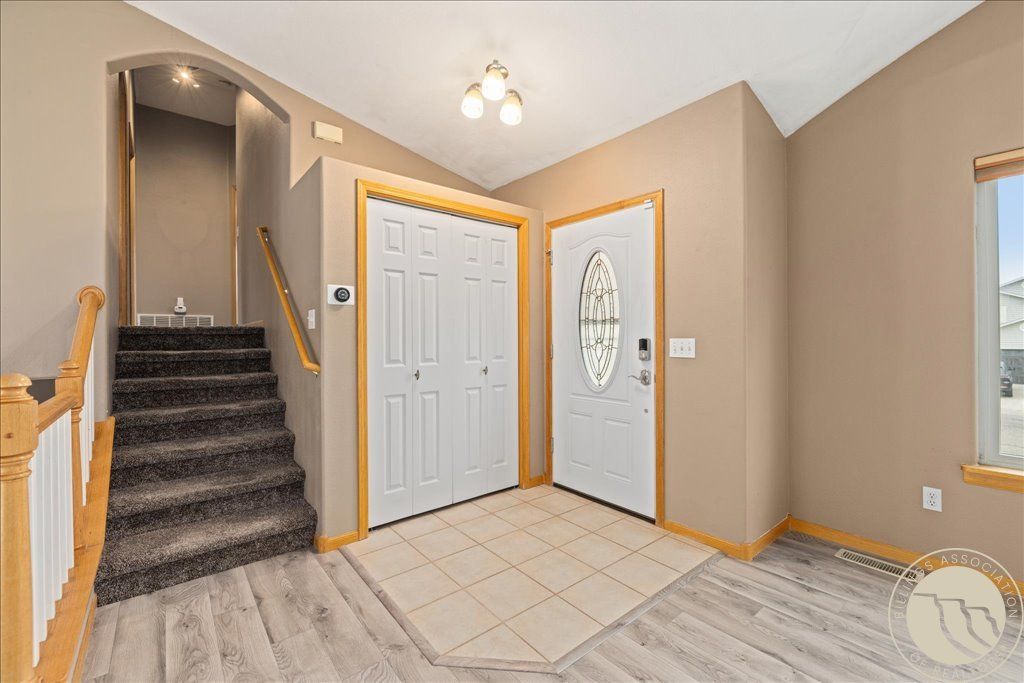 942 Adobe Drive, Billings, MT 59105 photo 2