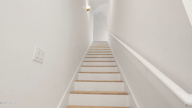 2709 Lagoon Manor Drive, Panama City, FL 32408