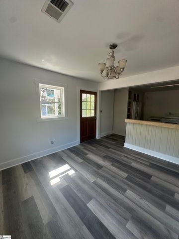 189 Converse Circle, Spartanburg, SC 29302