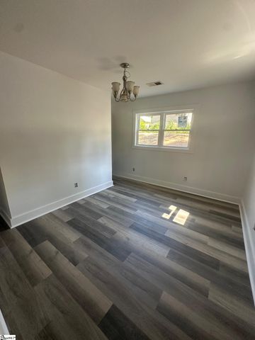 189 Converse Circle, Spartanburg, SC 29302