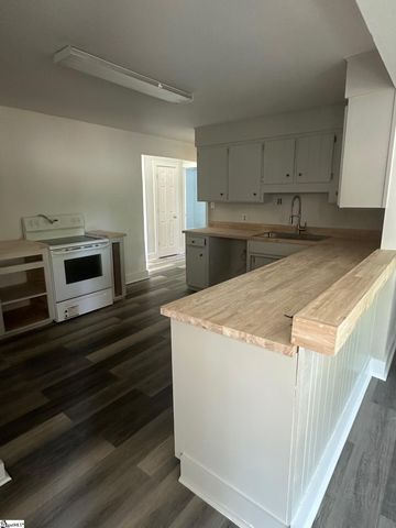 189 Converse Circle, Spartanburg, SC 29302