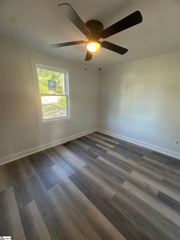 189 Converse Circle, Spartanburg, SC 29302