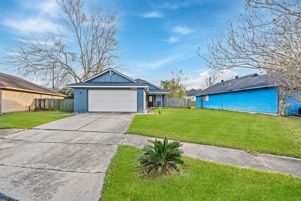 13911 Clear Forest Drive, Sugar Land, TX 77498