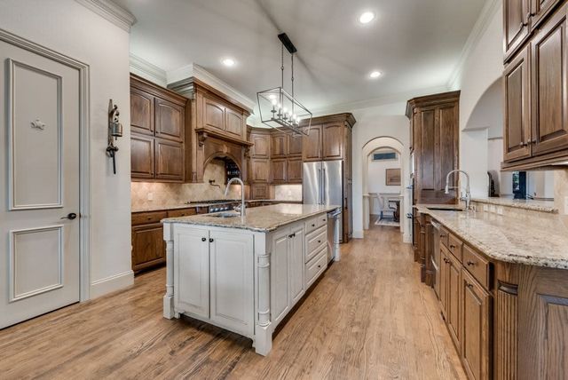 6804 Whittier Lane, Colleyville, TX 76034