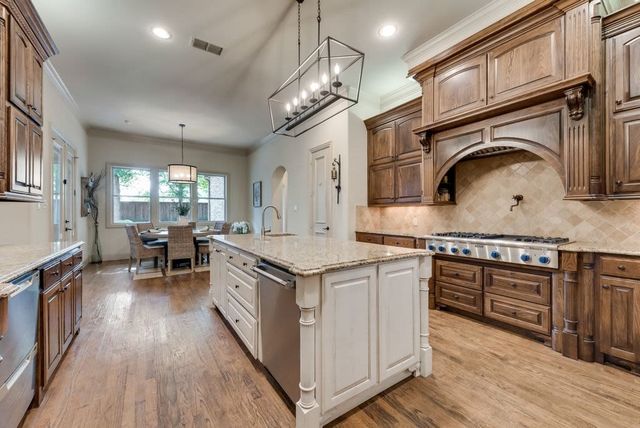 6804 Whittier Lane, Colleyville, TX 76034