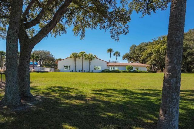 1040 Dorado Dr, St Augustine, FL 32086
