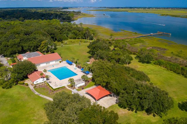 1040 Dorado Dr, St Augustine, FL 32086