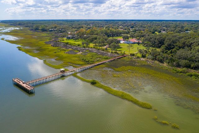 1040 Dorado Dr, St Augustine, FL 32086