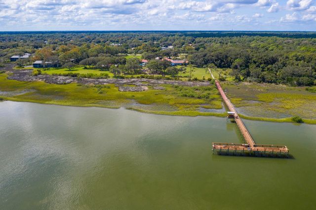 1040 Dorado Dr, St Augustine, FL 32086