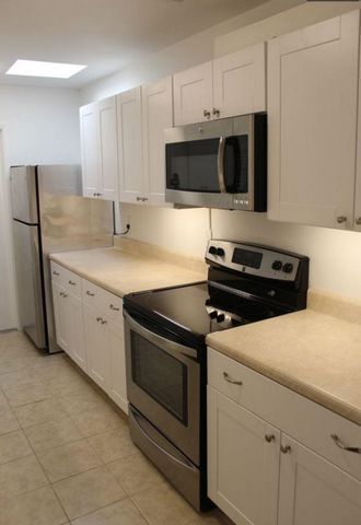 1040 Dorado Dr, St Augustine, FL 32086