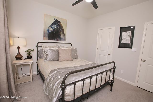 12015 Parkside Vista Ln, Louisville, KY 40229