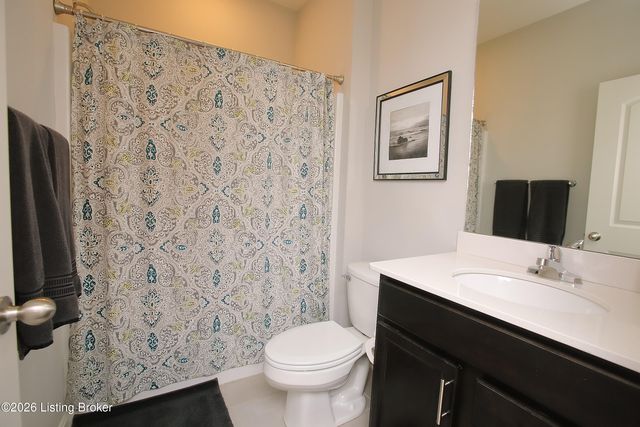 12015 Parkside Vista Ln, Louisville, KY 40229