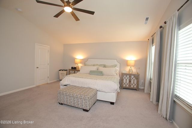 12015 Parkside Vista Ln, Louisville, KY 40229