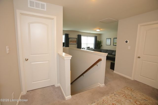 12015 Parkside Vista Ln, Louisville, KY 40229