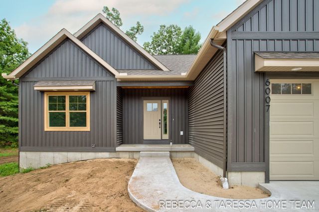 6007 Savannah Way 34, Muskegon, MI 49442