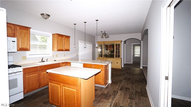 1166 Cobblestone Drive, Tallmadge, OH 44278