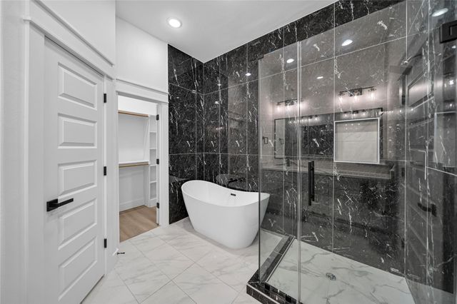 4902 Higgins Street B, Houston, TX 77033