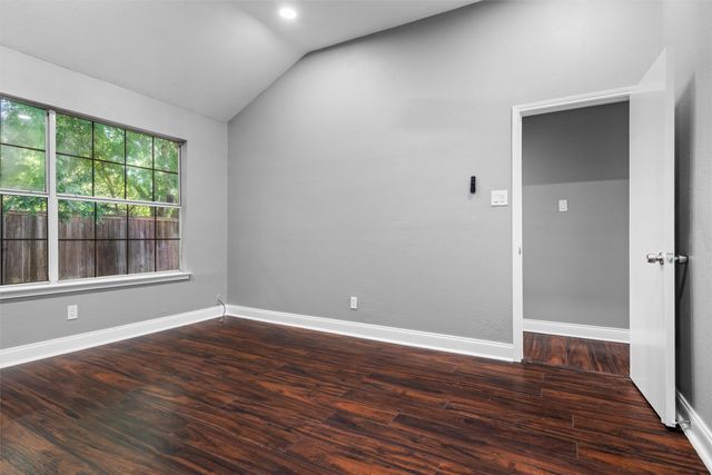 2401 Bennington Drive, Arlington, TX 76018