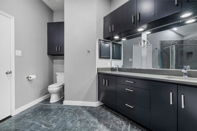 2401 Bennington Drive, Arlington, TX 76018