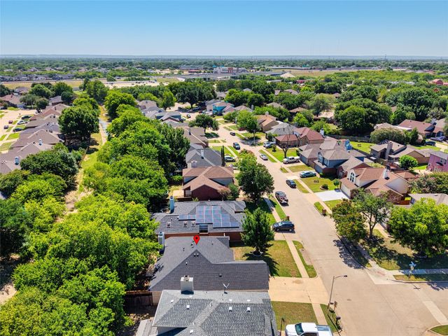 2401 Bennington Drive, Arlington, TX 76018