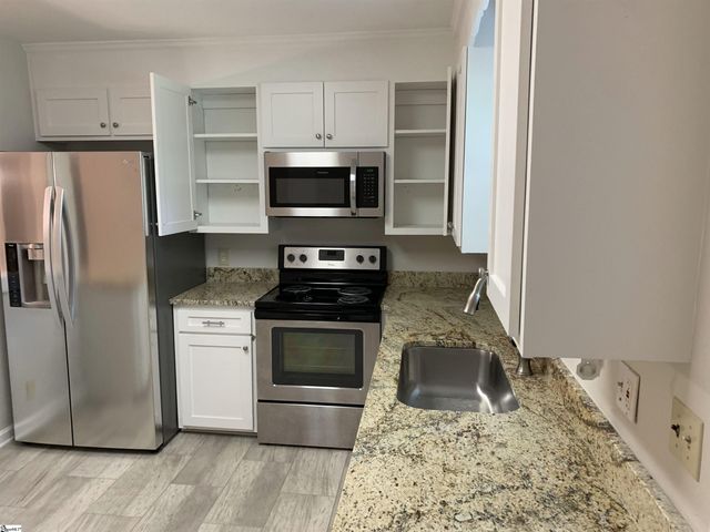 6A Crescent Ridge Drive, Greenville, SC 29615