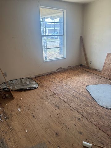 316 Alley Street, Perrin, TX 76486