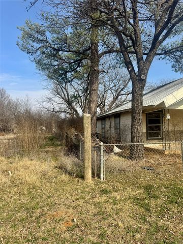 316 Alley Street, Perrin, TX 76486