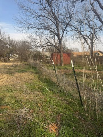 316 Alley Street, Perrin, TX 76486