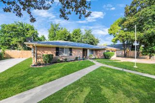 6819 Morrow Street, Houston, TX 77091