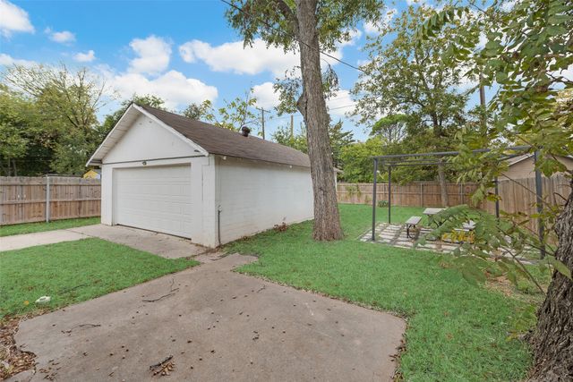 403 S Marlborough Avenue, Dallas, TX 75208