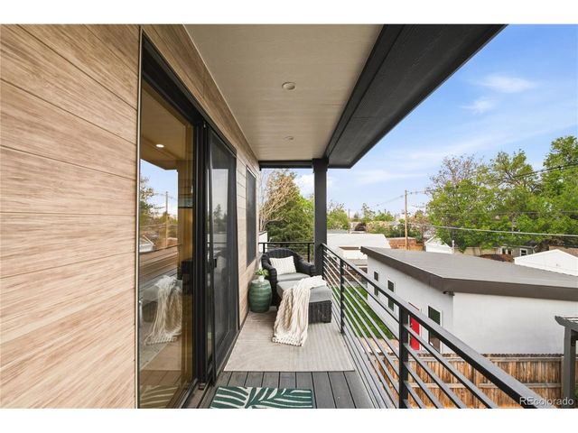 3364 W Moncrieff Pl, Denver, CO 80211
