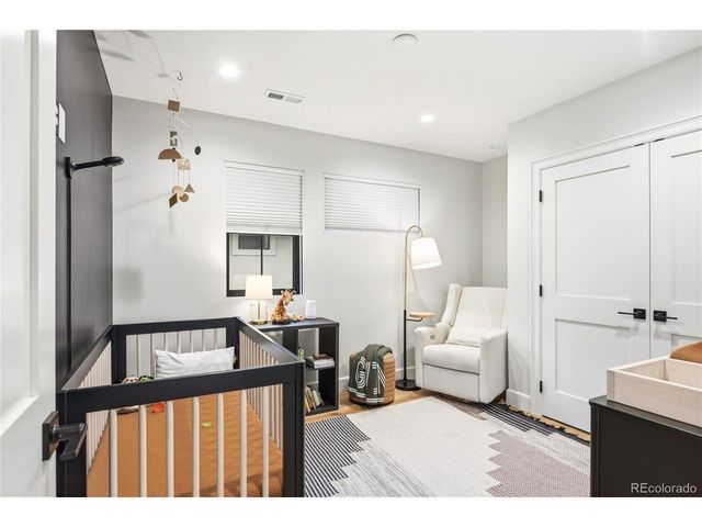 3364 W Moncrieff Pl, Denver, CO 80211