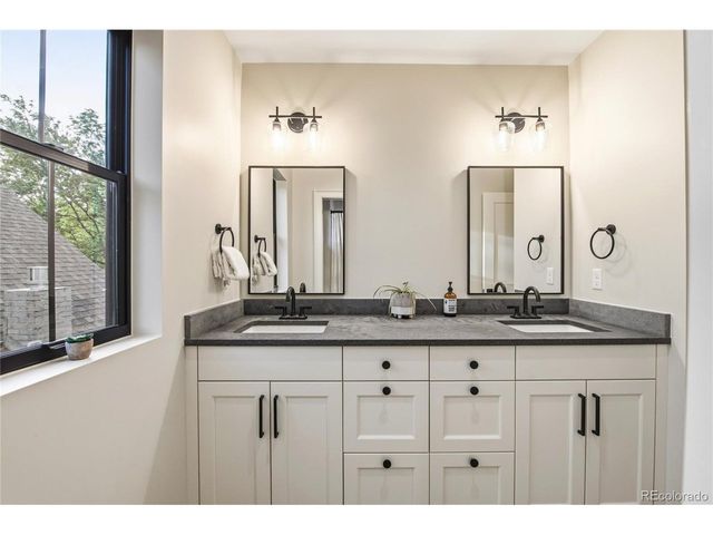 3364 W Moncrieff Pl, Denver, CO 80211