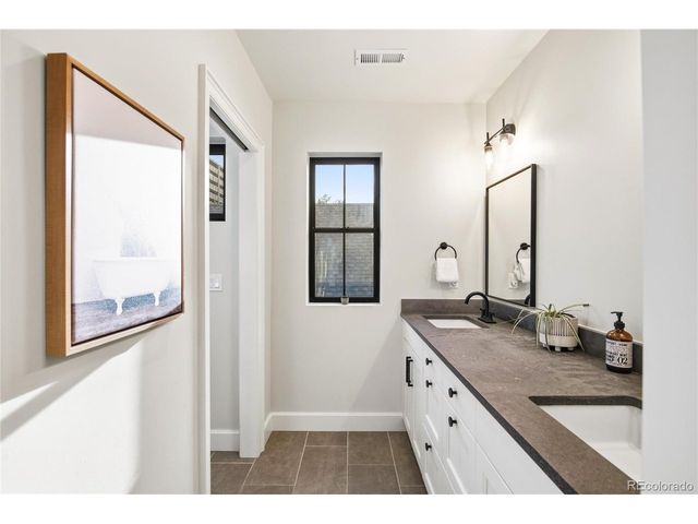 3364 W Moncrieff Pl, Denver, CO 80211