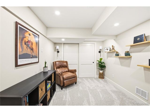 3364 W Moncrieff Pl, Denver, CO 80211