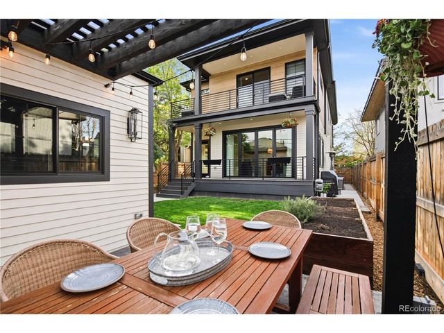 3364 W Moncrieff Pl, Denver, CO 80211
