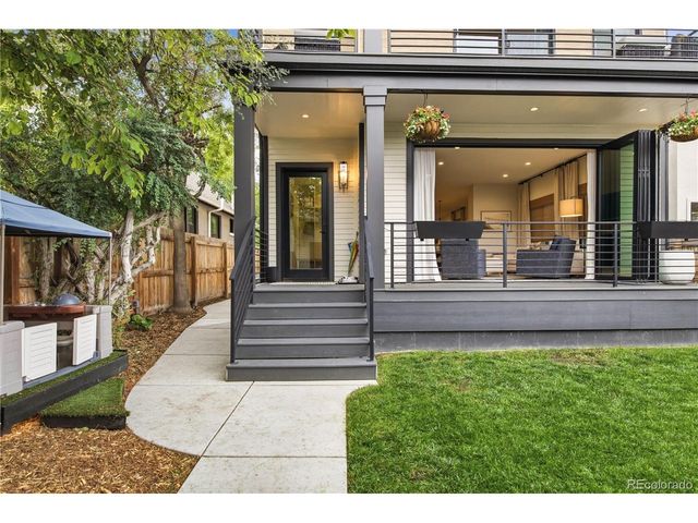 3364 W Moncrieff Pl, Denver, CO 80211