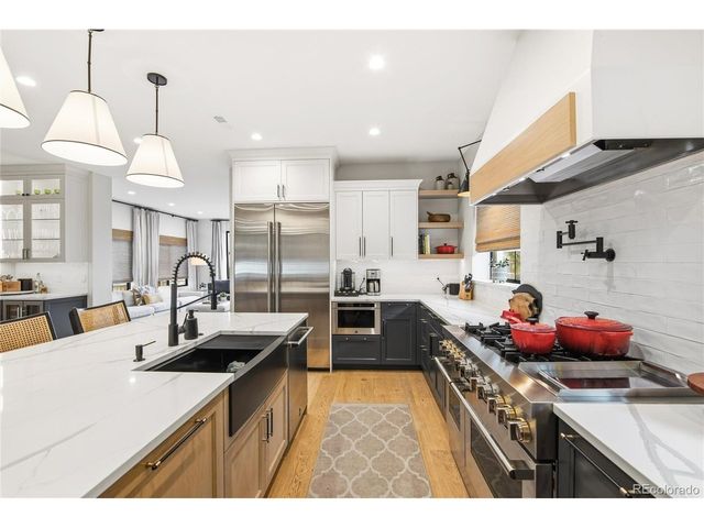 3364 W Moncrieff Pl, Denver, CO 80211