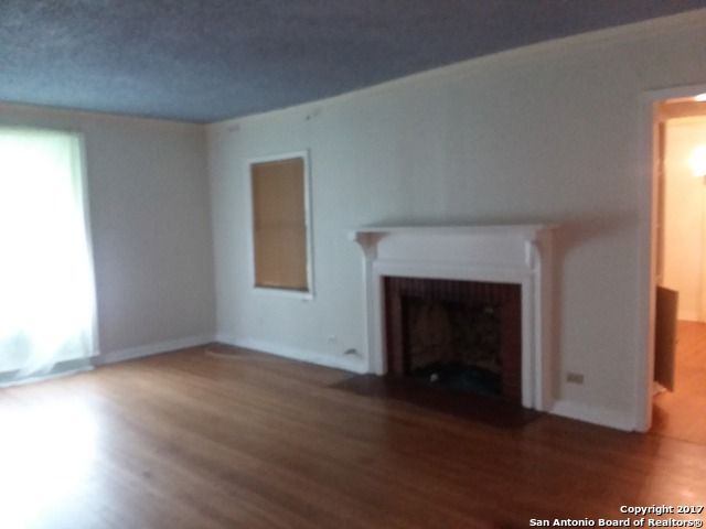 217 JOHN PAGE DR, San Antonio, TX 78228