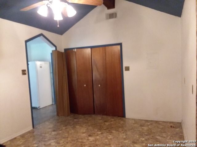 217 JOHN PAGE DR, San Antonio, TX 78228