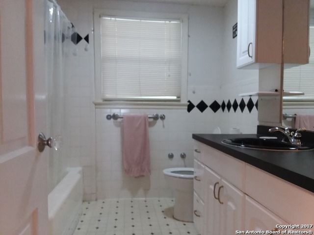 217 JOHN PAGE DR, San Antonio, TX 78228