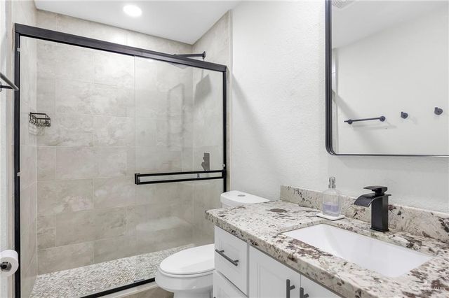 2400 Kirk Avenue, Mission, TX 78574